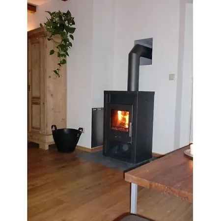 Semesterbostad With 2 Bedrooms